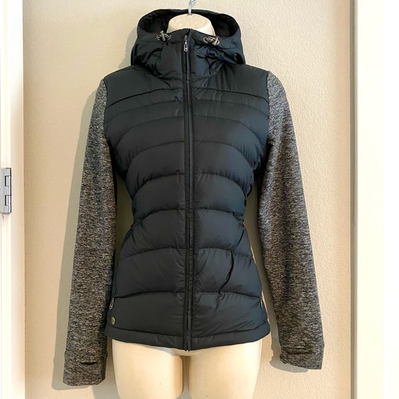 NWOT Outdoor Research Duck Down hooded jacket